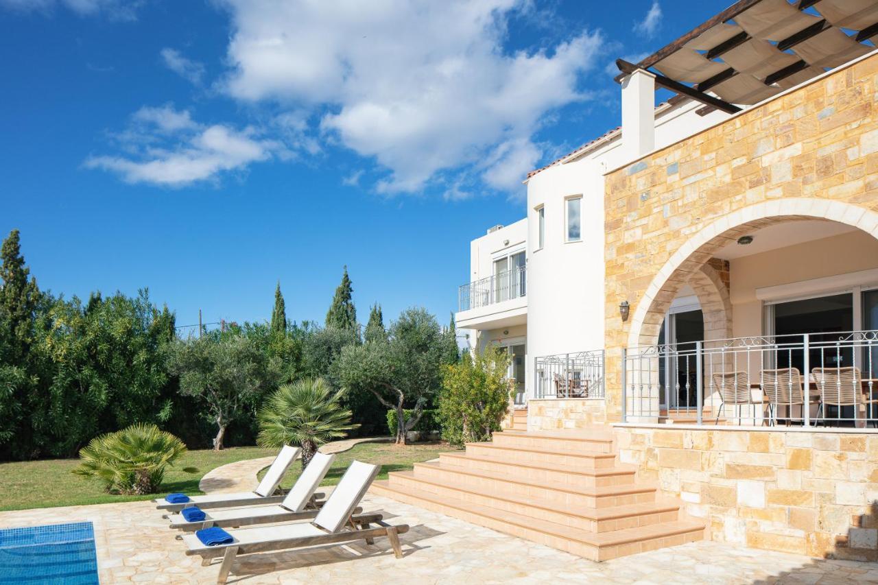 Lake And Sea Villa Tersanas Exterior photo